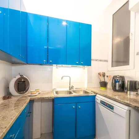 Lazuli Apartment