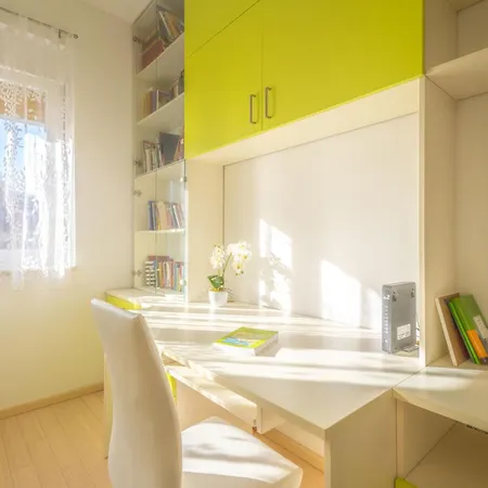 Lazuli Apartment Split